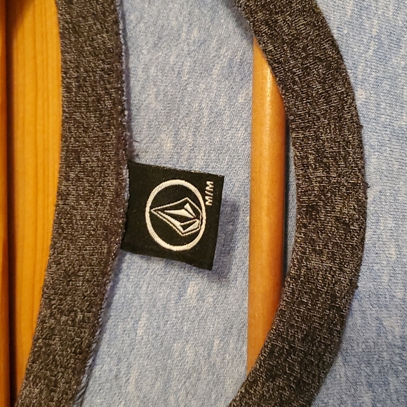 Volcom Tee - Picture 2 of 3